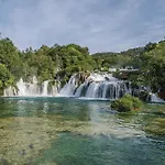 Stunning In Сasa de vacaciones Šibenik