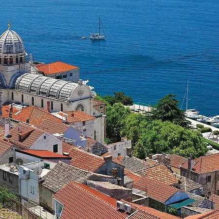 2 Bedroom Awesome In Σπίτι διακοπών