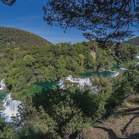 2 Bedroom Awesome In Σπίτι διακοπών