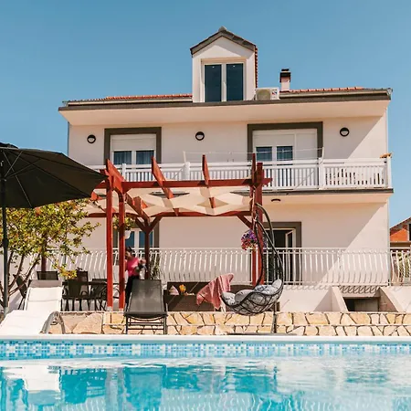 Holiday home 2 Bedroom Lovely In *