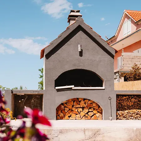 2 Bedroom Awesome In Šibenik