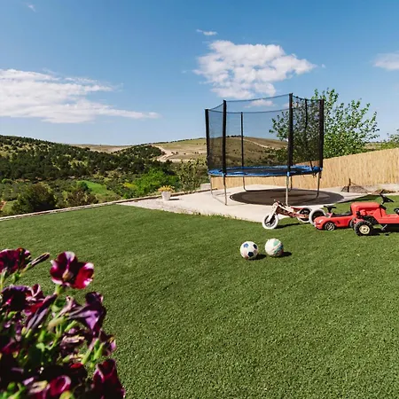 2 Bedroom Awesome In