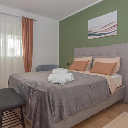 2 Bedroom Awesome In * Šibenik