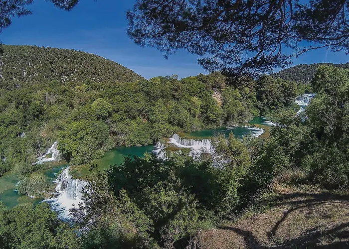 2 Bedroom Awesome In בית נופש