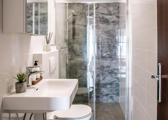 2 Bedroom Awesome In בית נופש