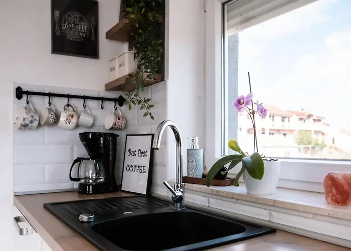 2 Bedroom Awesome In