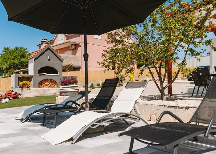 2 Bedroom Awesome In