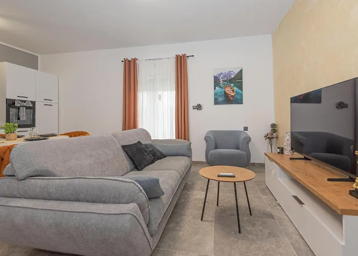 2 Bedroom Awesome In *